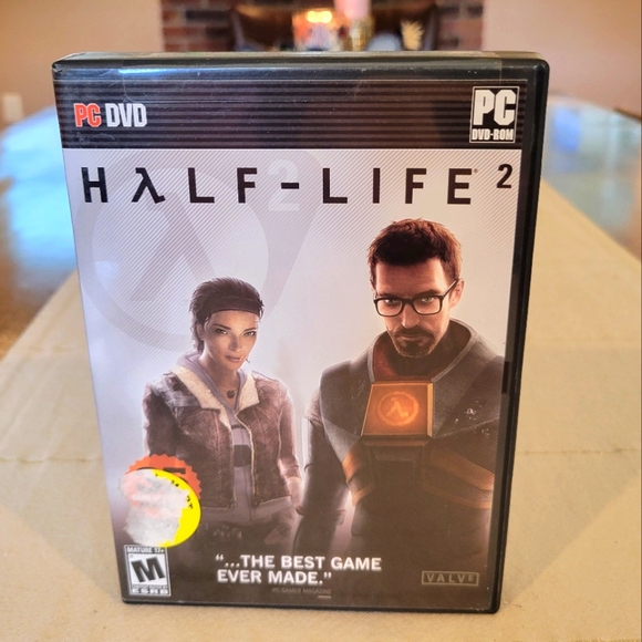 Originally Half Life 2 PC Game - Picture 1 of 8